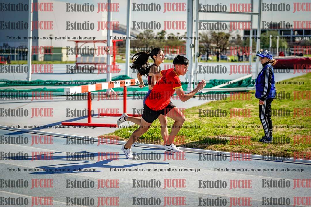Fotos de las postas 8x300 m mixtas