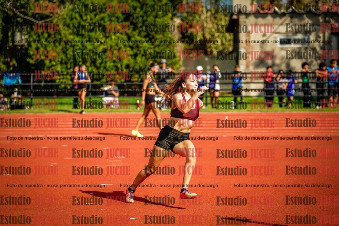 Fotos del salto en alto de mujeres