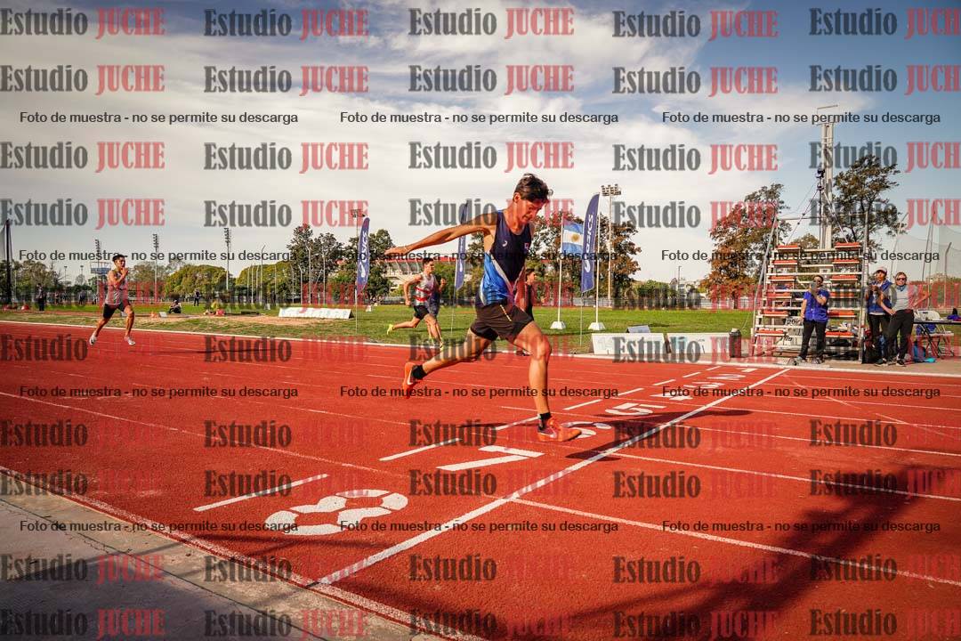 Fotos de los 400 m llanos de varones