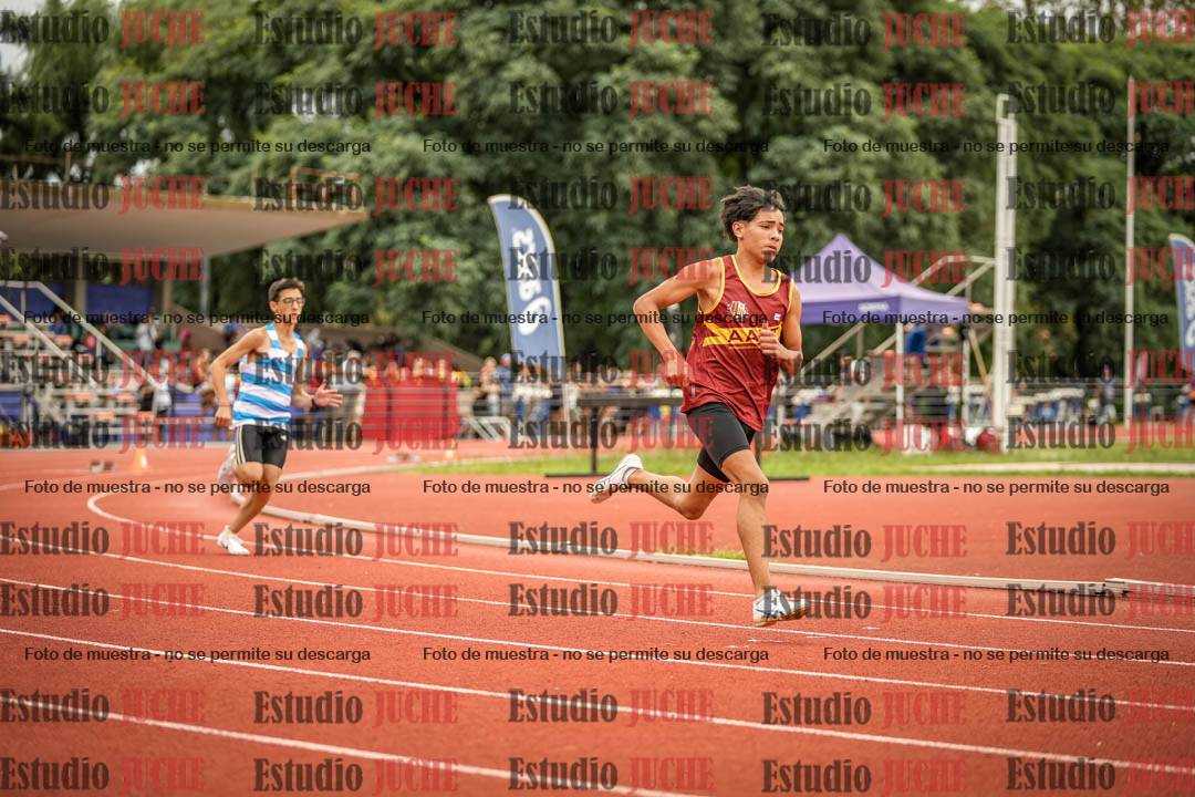 Fotos de los 400 m llanos de varones