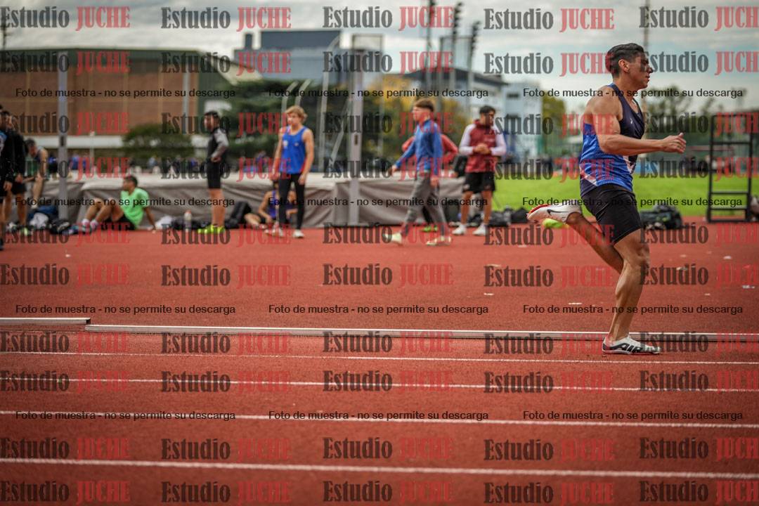 Fotos de los 400 m llanos de varones