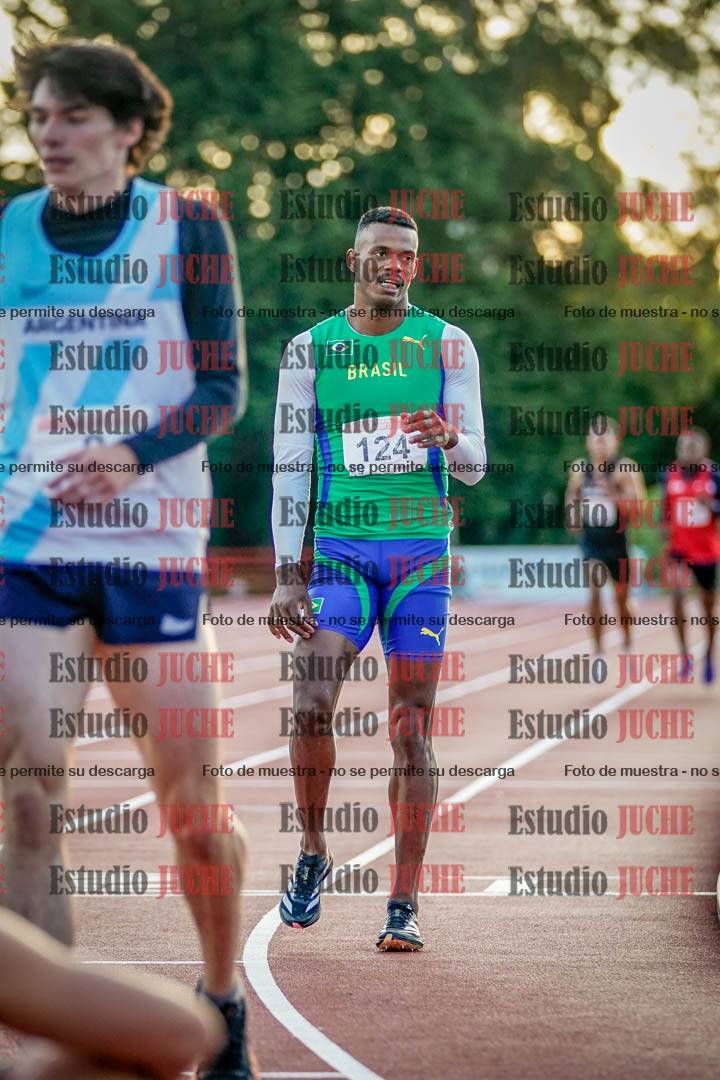 Fotos de los 1500 m llanos de varones - deca 10