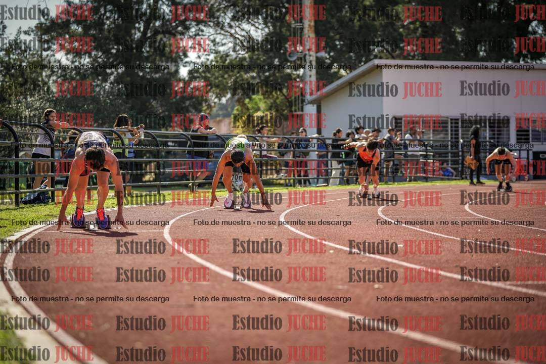 Fotos de los 400 m llanos de varones