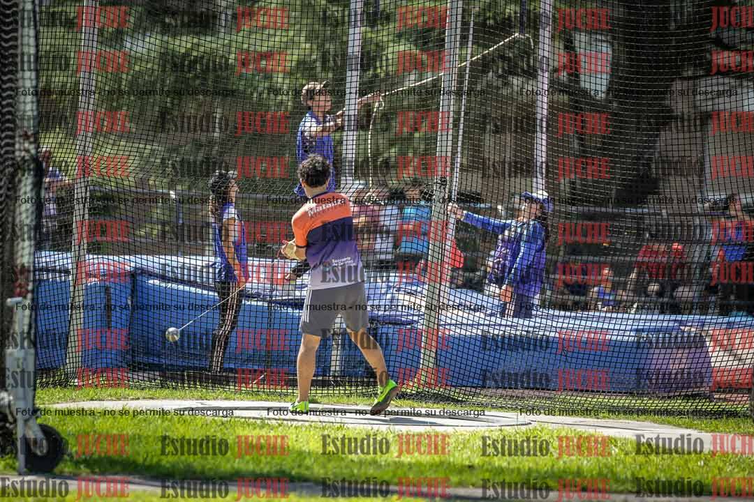 Fotos del lanzamiento de martillo de varones