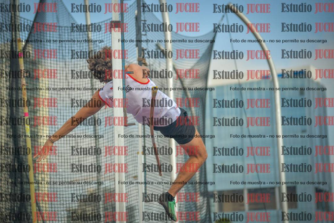 Fotos del salto con garrocha de varones - decatlón 8
