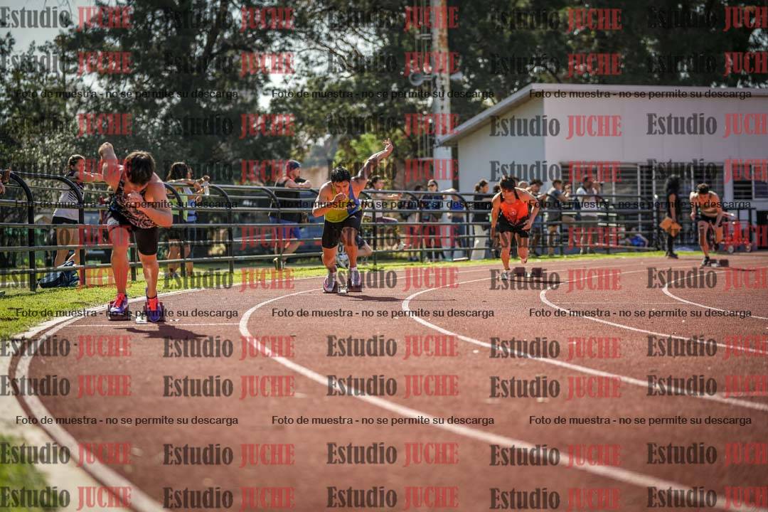 Fotos de los 400 m llanos de varones