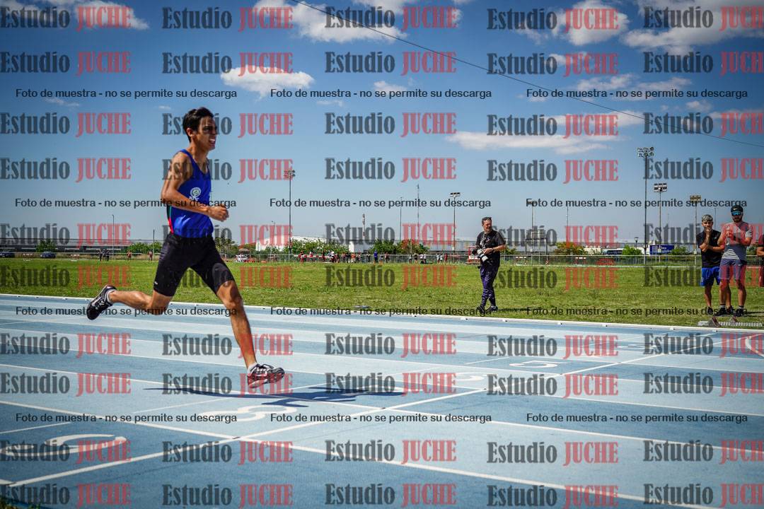 Fotos de los 400 m llanos de varones