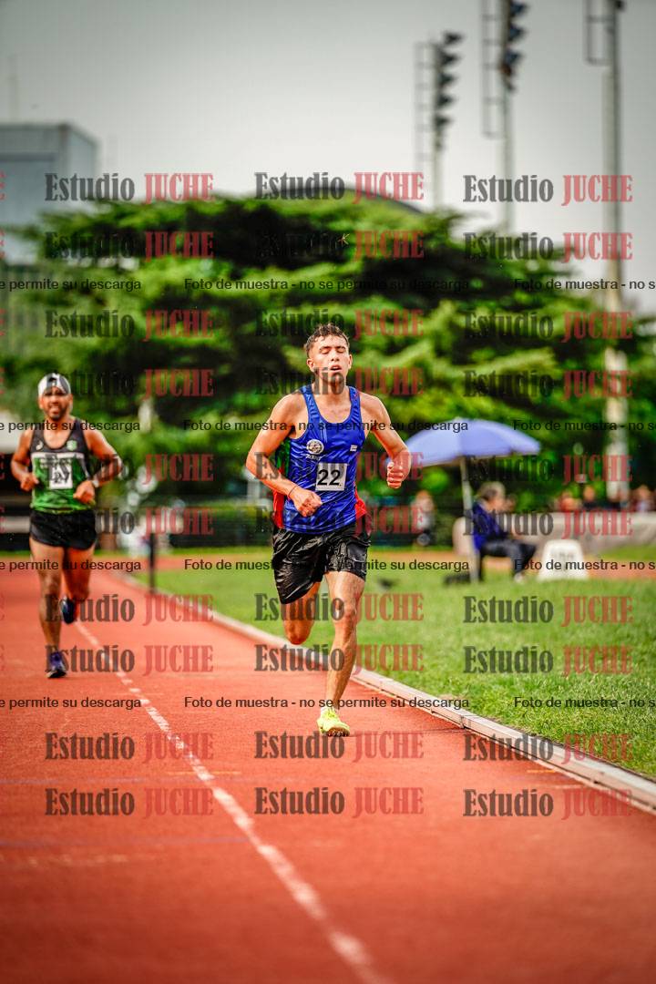 Fotos de los 3000 m con obstáculos de varones