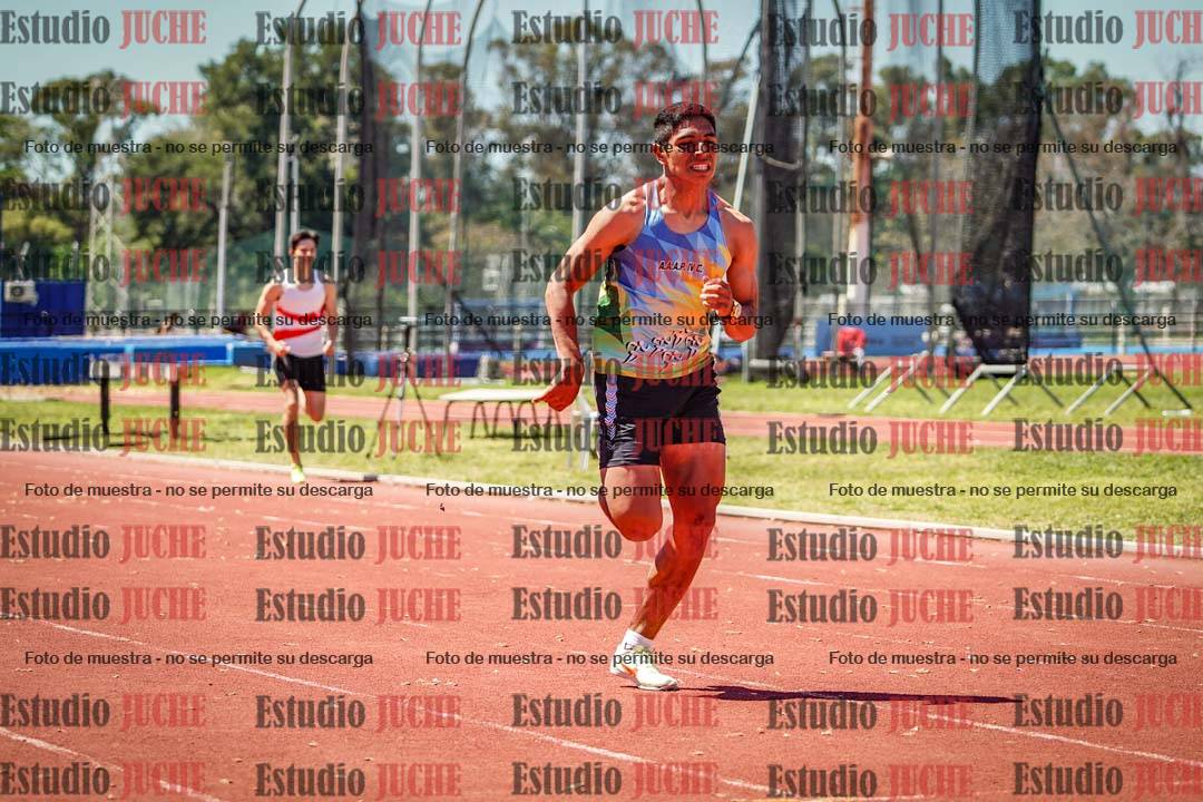 Fotos de los 400 m llanos de varones