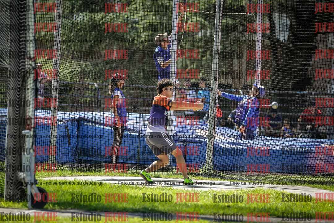Fotos del lanzamiento de martillo de varones