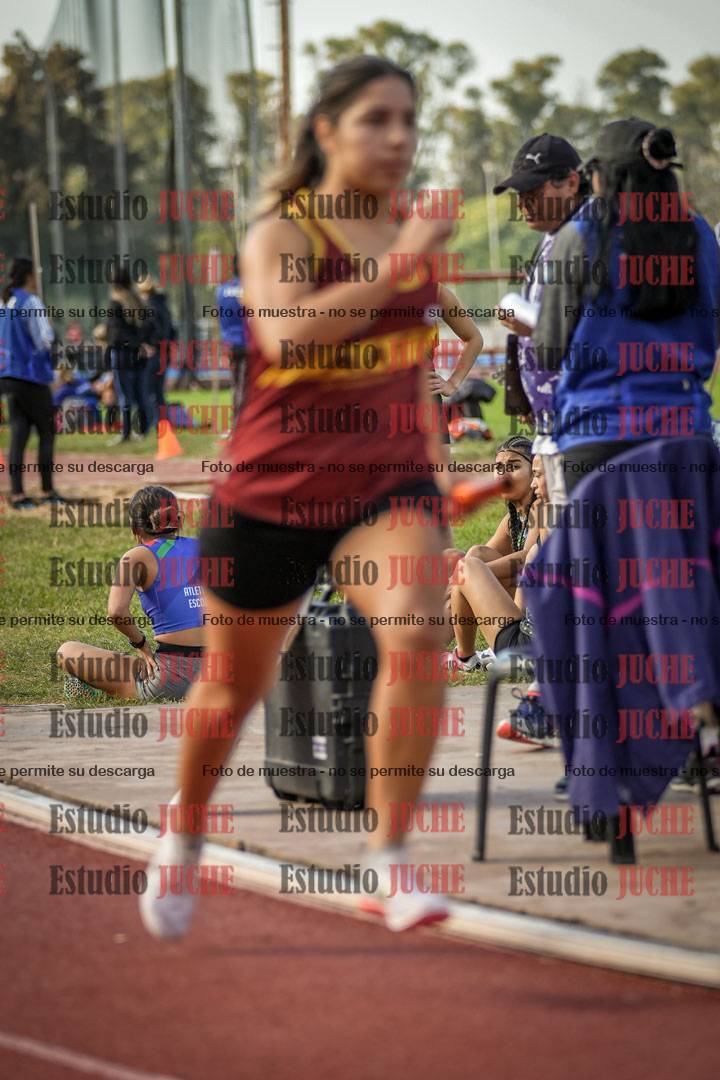 Fotos de las postas 4x400 m llanos de mujeres