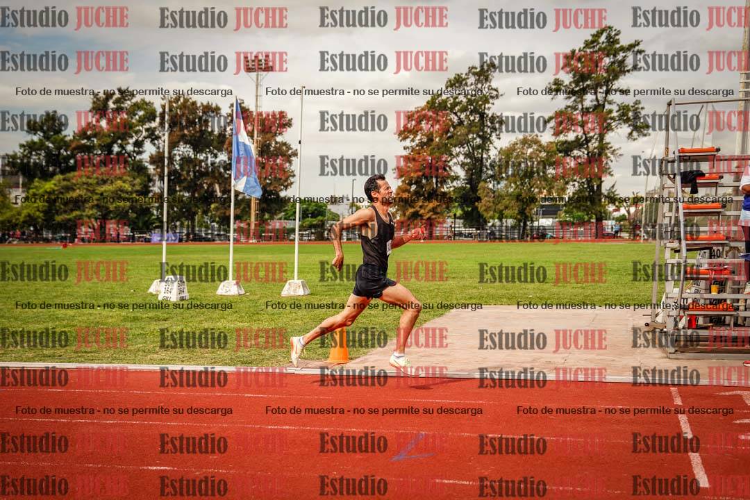 Fotos de los 800 m de varones