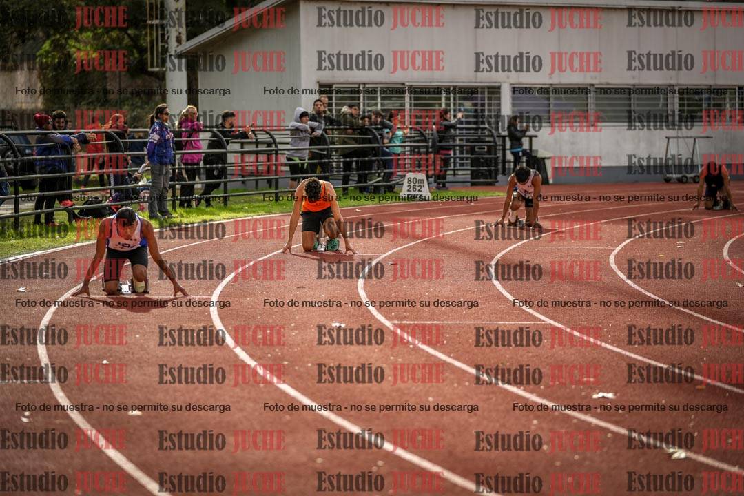 Fotos de los 400 m llanos de varones