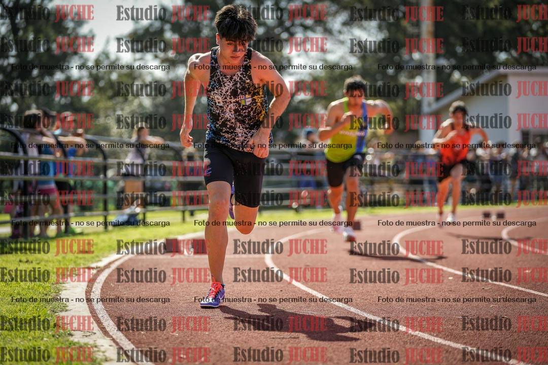 Fotos de los 400 m llanos de varones