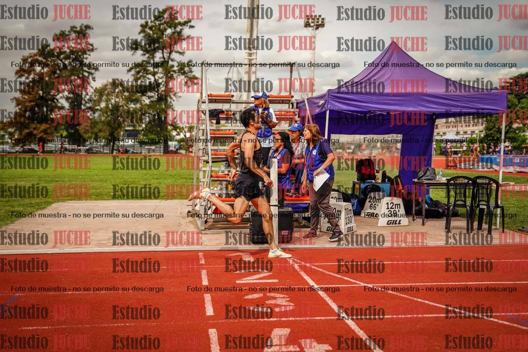 Fotos de los 800 m de varones