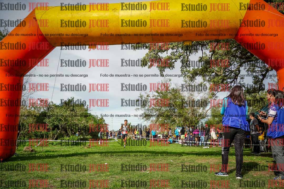 Fotos de la llegada del cross de 8000 m