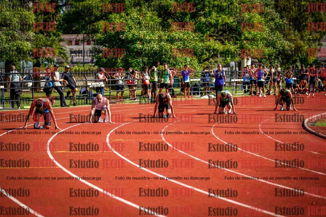 Fotos de los 200 m llanos de varones