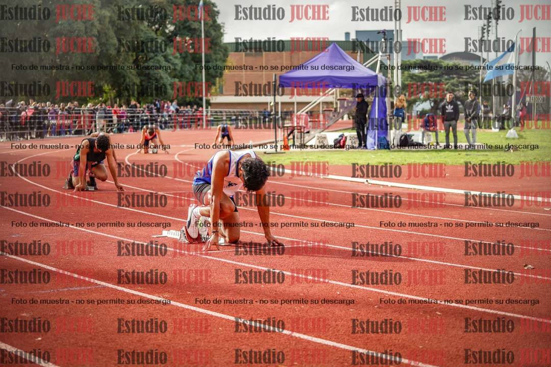 Fotos de los 400 m llanos de varones