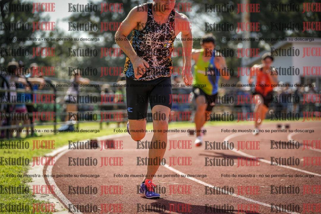 Fotos de los 400 m llanos de varones