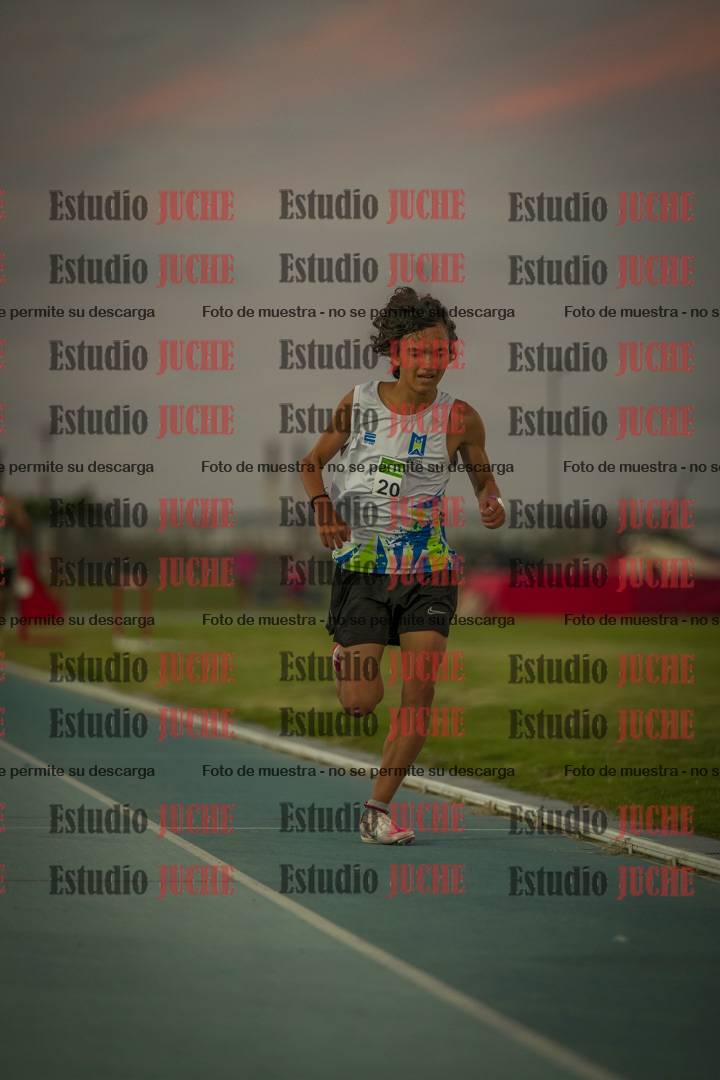 Fotos de los 3000 m llanos de varones