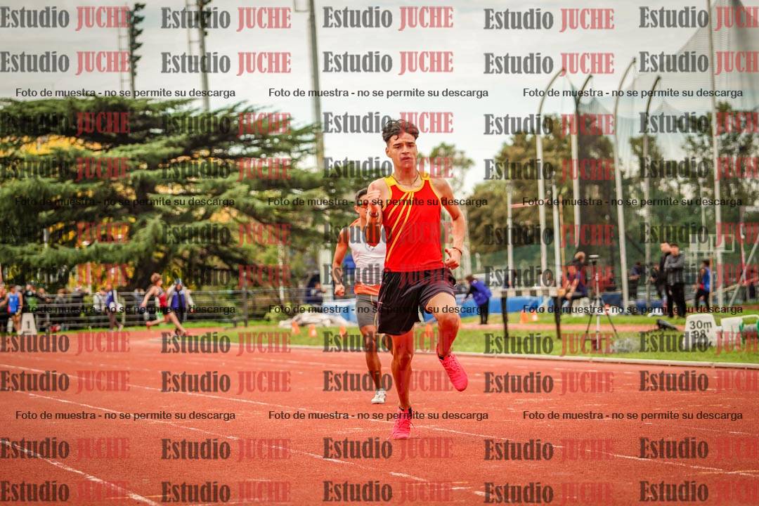 Fotos de los 400 m llanos de varones