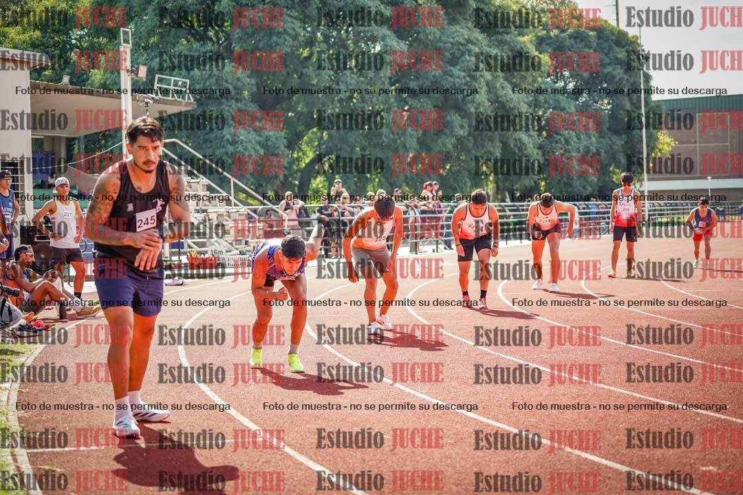 Fotos de los 800 m llanos de varones