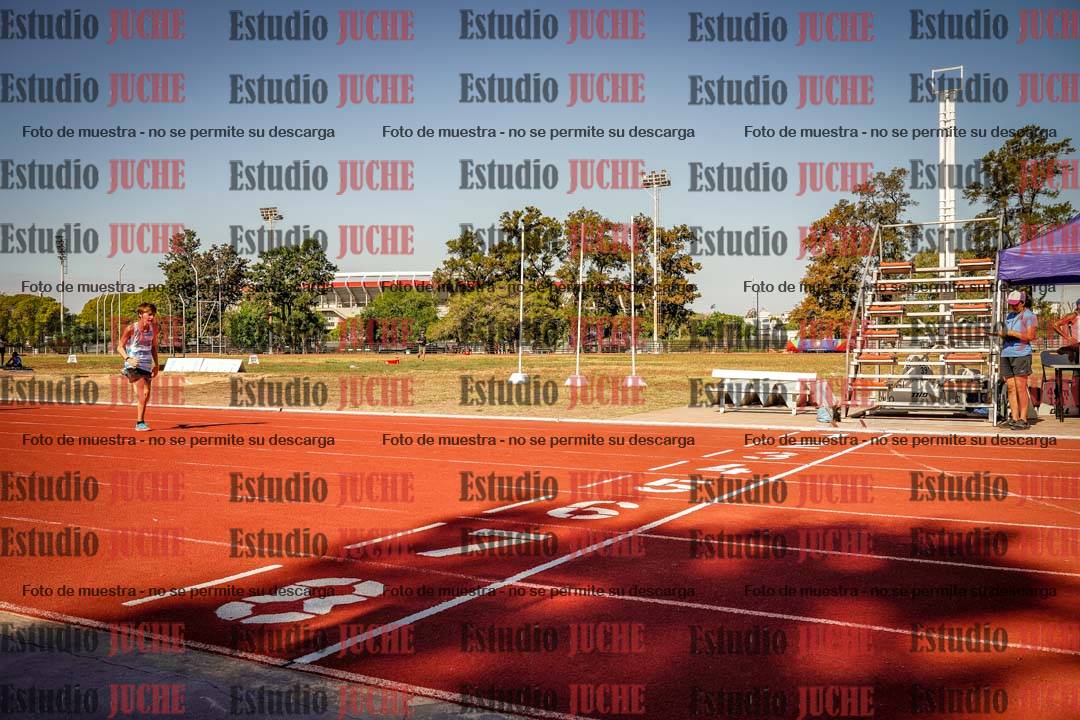 Fotos de los 400 m llanos de varones