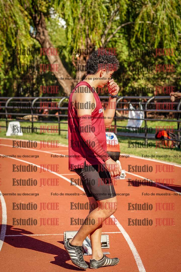 Fotos de los 400 m llanos de varones