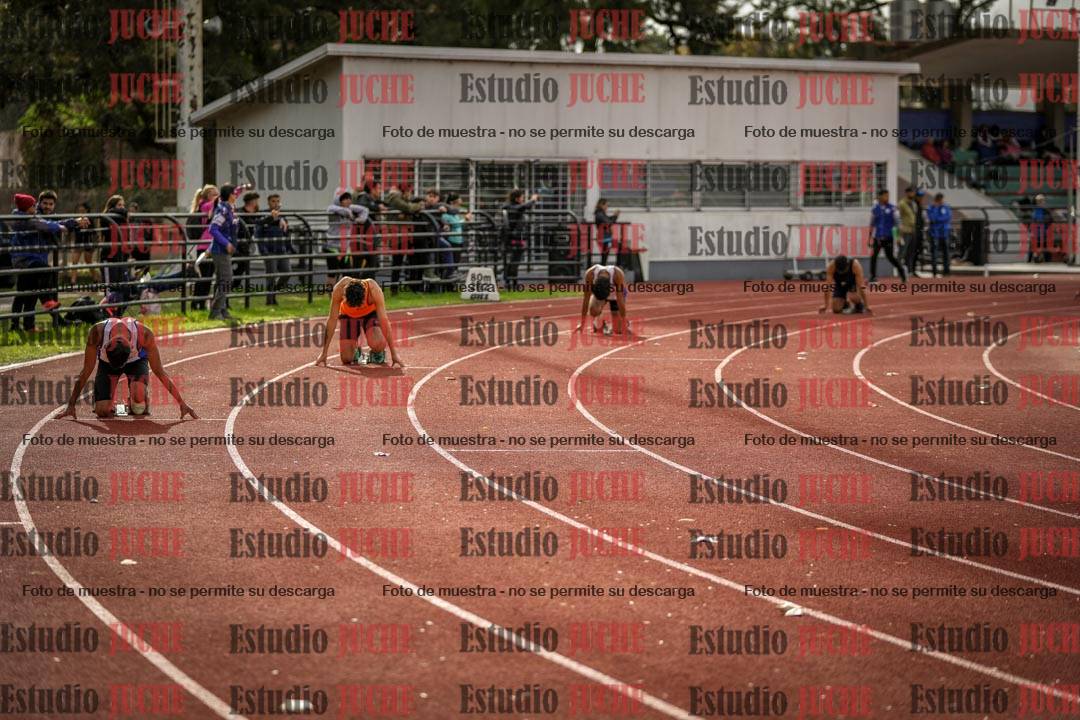 Fotos de los 400 m llanos de varones