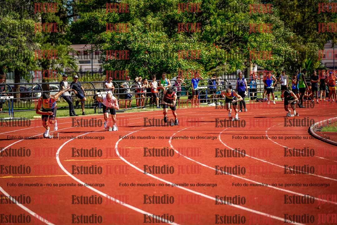 Fotos de los 200 m llanos de varones