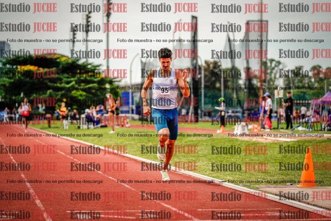 Fotos de los 800 m de varones