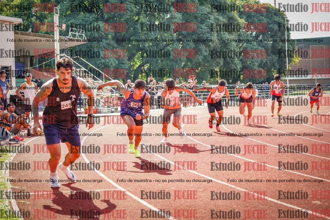Fotos de los 800 m llanos de varones