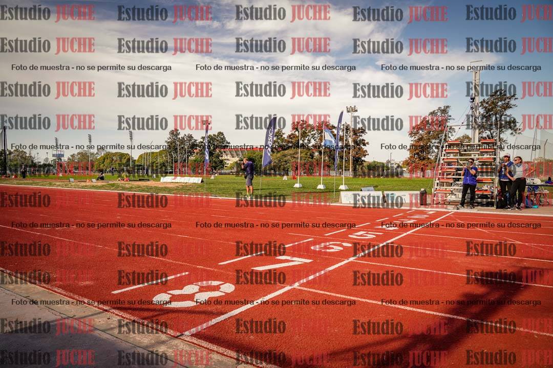 Fotos de los 400 m llanos de varones