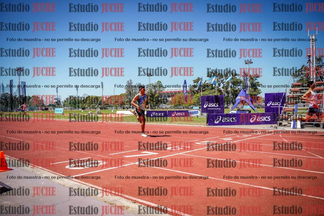 Fotos de los 400 m llanos de varones