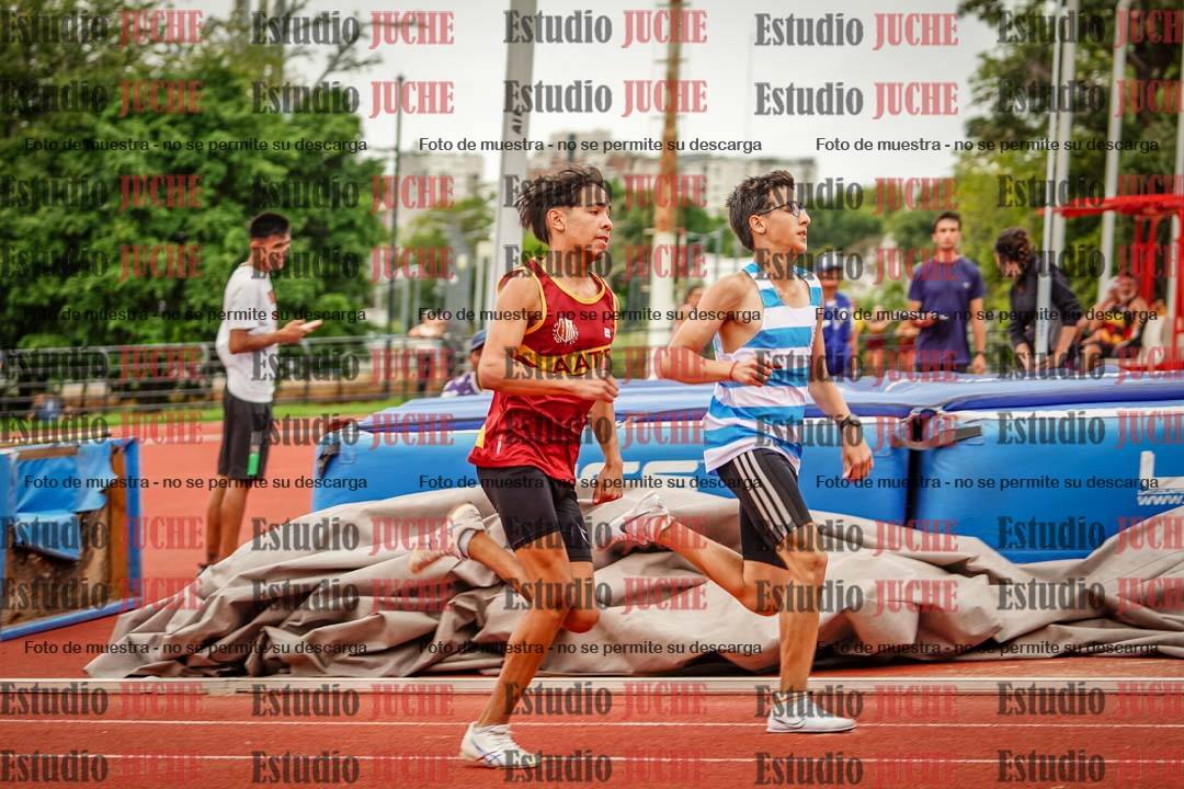 Fotos de los 400 m llanos de varones