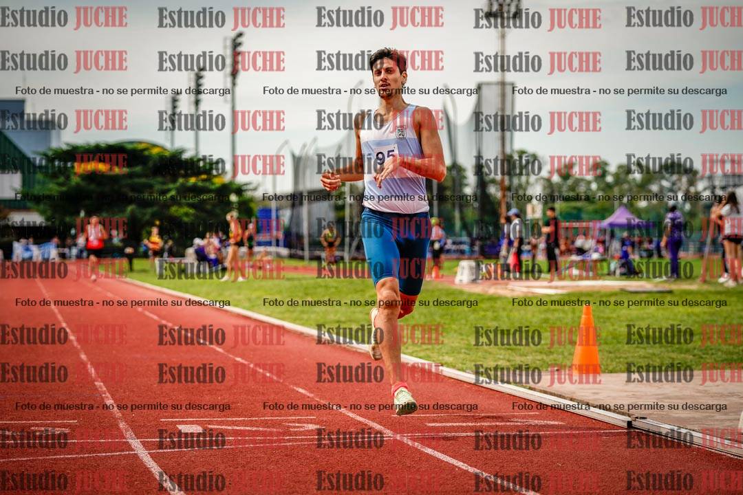 Fotos de los 800 m de varones