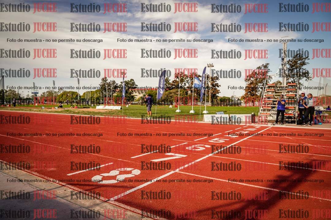 Fotos de los 400 m llanos de varones