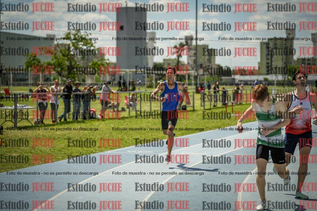 Fotos de los 400 m llanos de varones