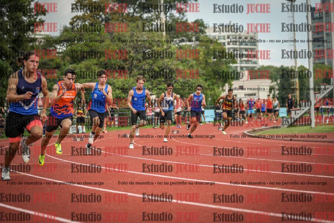 Fotos de los 200 m llanos de varones