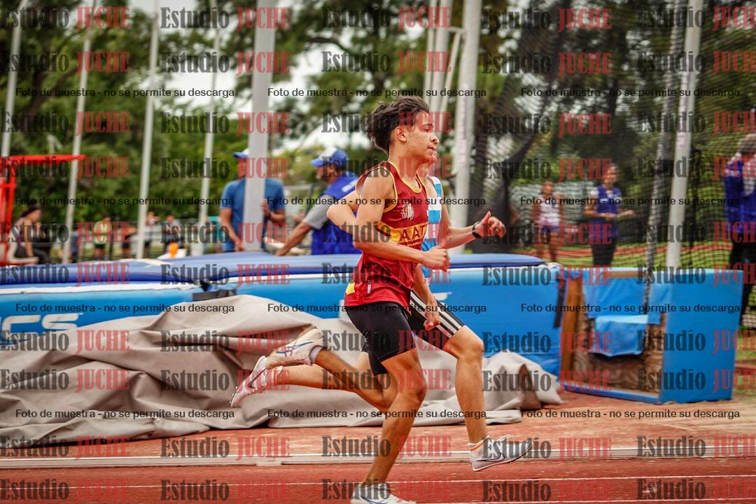 Fotos de los 400 m llanos de varones