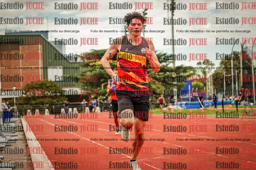 Fotos de los 400 m llanos de varones