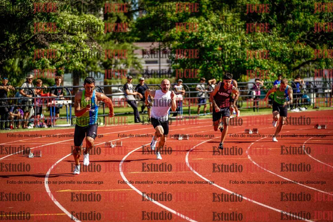 Fotos de los 200 m llanos de varones