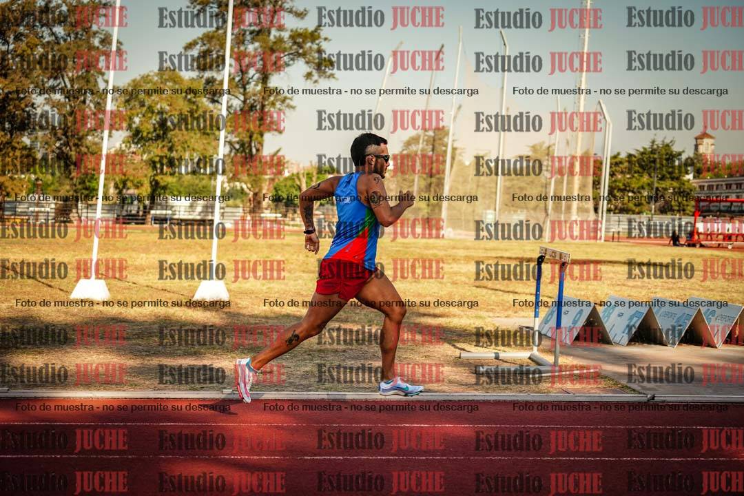 Fotos de los 800 m llanos de varones