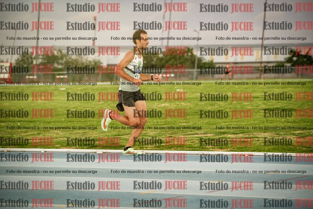 Fotos de los 3000 m llanos de varones
