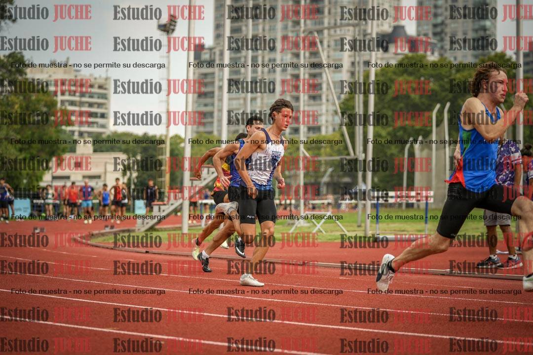 Fotos de los 200 m llanos de varones