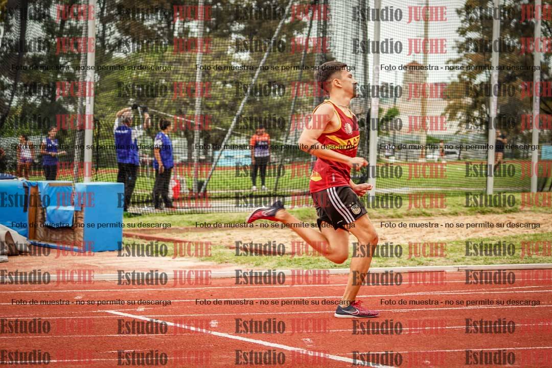 Fotos de los 400 m llanos de varones