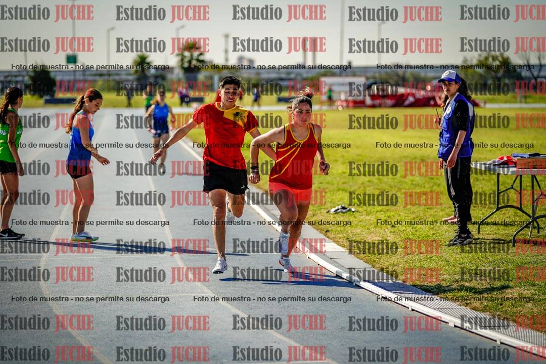 Fotos de las postas 8x300 m mixtas