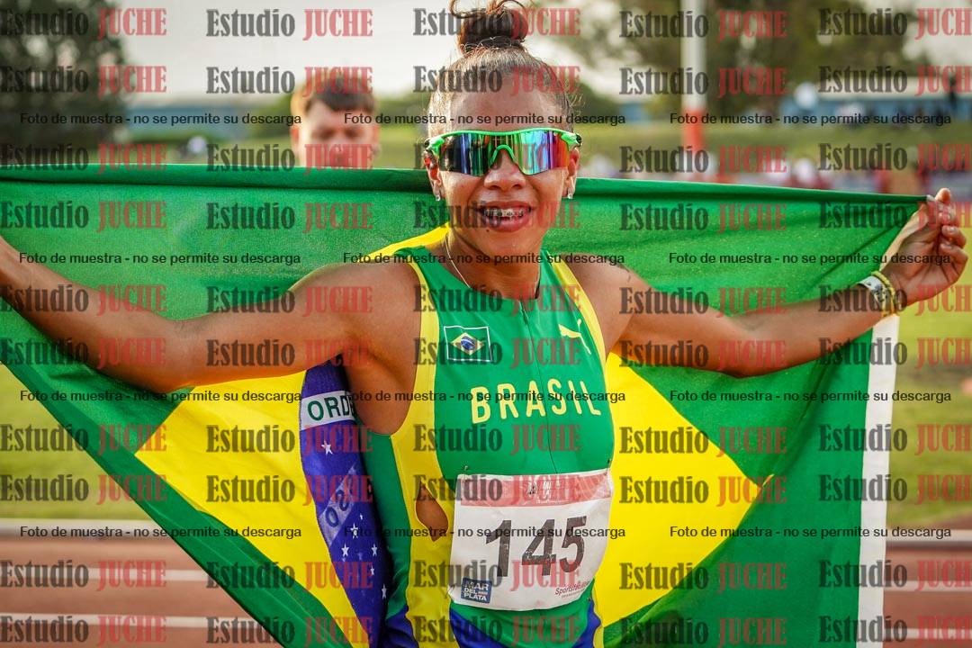 Fotos de algunos extras y podios del día 1