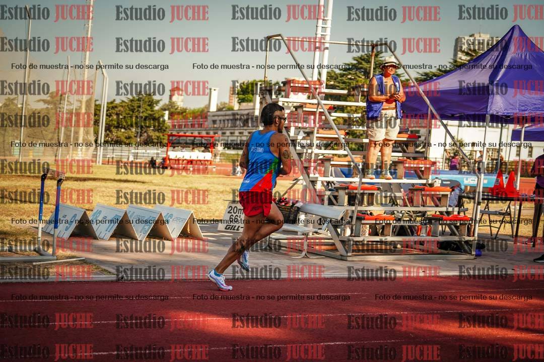 Fotos de los 800 m llanos de varones
