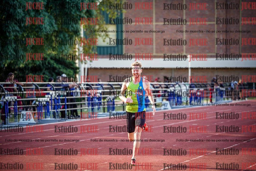 Fotos de los 400 m llanos de varones